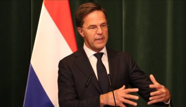 Hollanda’da göç politikası anlaşmazlığını aşamayan hükümet düştü
