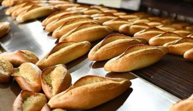 İzmir’de ekmek 7 lira oldu