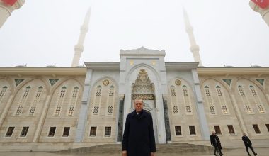 Cumhurbaşkanı Erdoğan, Türkiye’nin 2. büyük camisini Gaziantep’te açtı