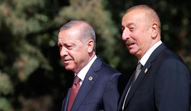 Deprem felaketinin yıl dönümünde İlham Aliyev’den Cumhurbaşkanı Erdoğan’a mesaj